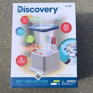 Discovery art projector
